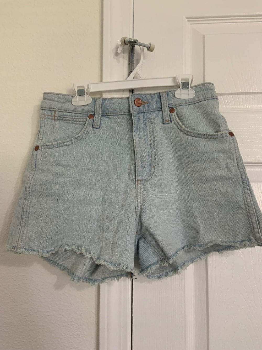 Wrangler Cowboy Shorts 3.5" | Size 27 | Light Wash Denim